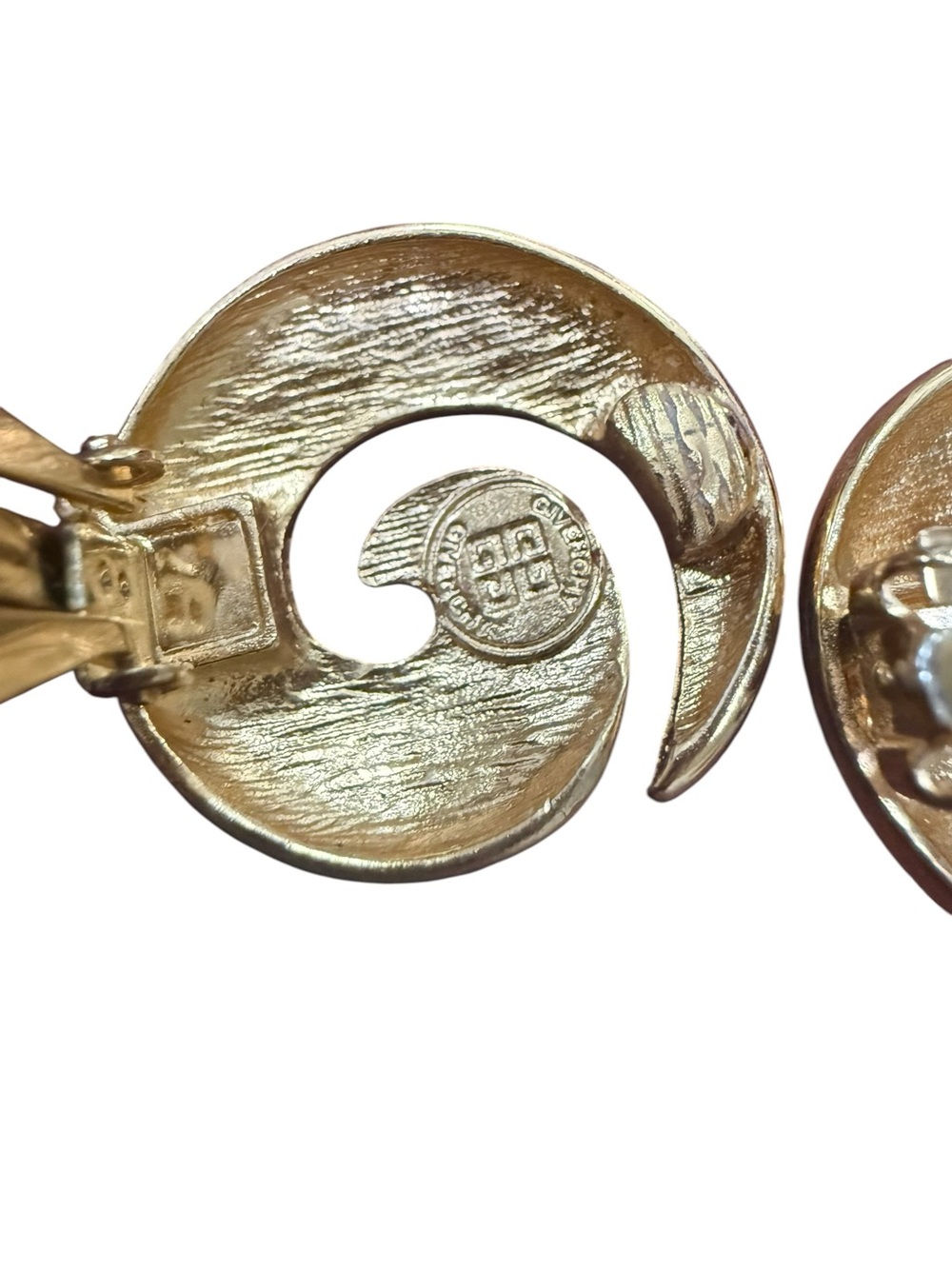Vintage Givenchy Gold Tone Spiral Swirl Clip-On Earrings Signed Paris NY - Picture 4 of 7